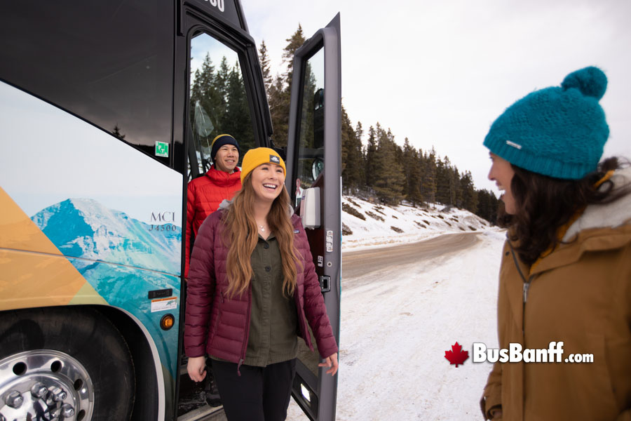 Bus from Calgary to Banff in All Seasons