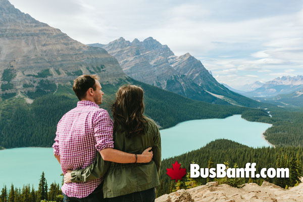 Bus Banff, Icefields, Peyto Lake, Bow Lake, Jasper and Maligne Lake